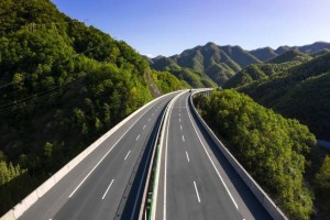 2020年元旦高速公路免费吗︰(2020元旦高速免费嘛)