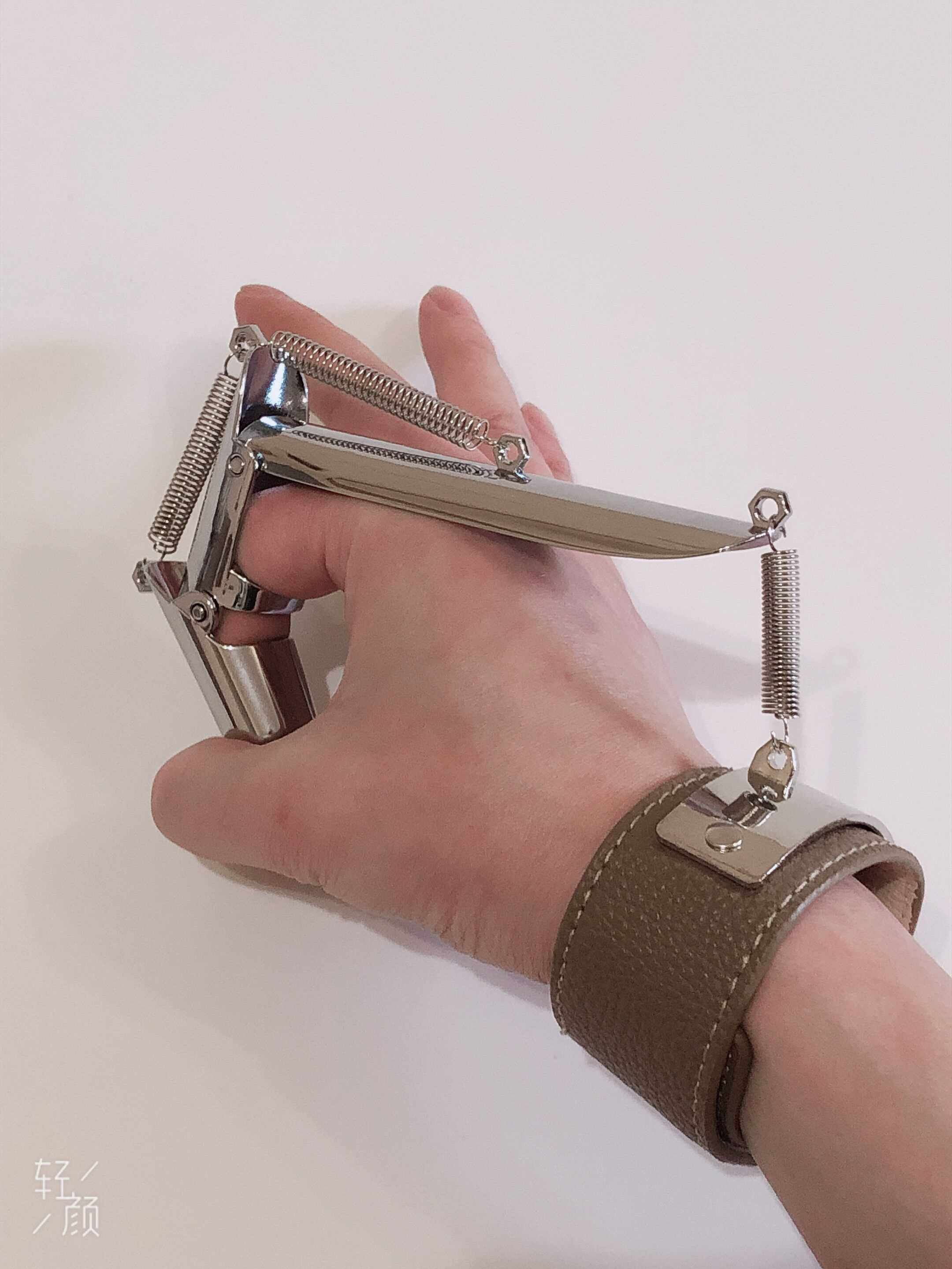 辅助神器“微乐湖北麻将开挂神器”(曝光透视必备猫腻)-第2张图片
