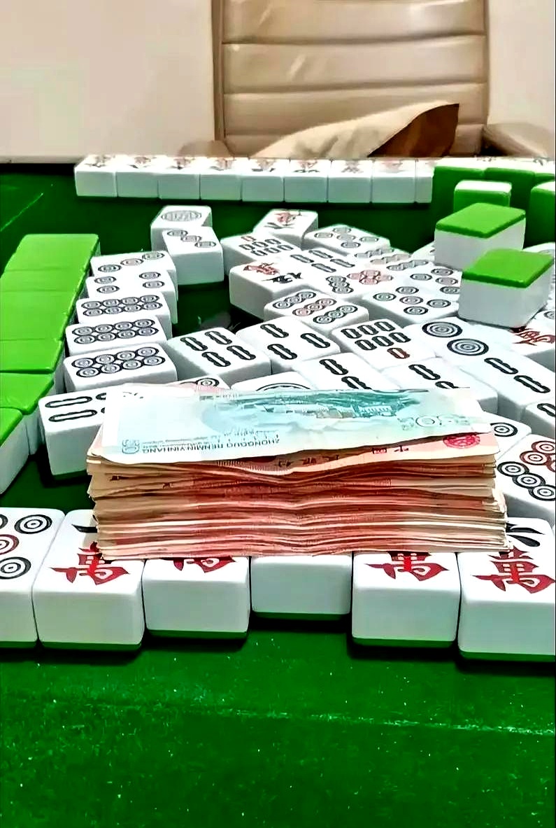 科普实测“玩手机麻将总输怎么回事”太坑人了,真的有挂-第1张图片