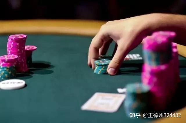 我来告诉你“德州hhpoker辅助透视教程”开挂神器安装下载-第1张图片