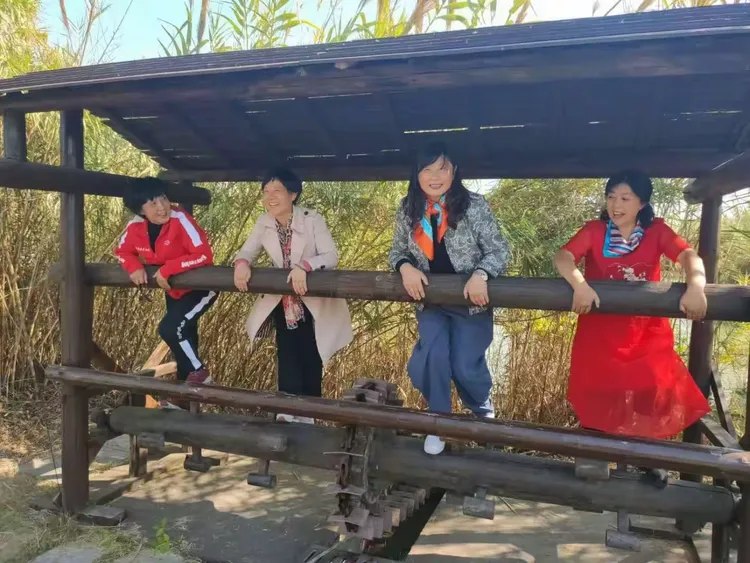 我来教教大家“友友邳州麻将万能开挂器”助赢开挂器（安装教程）-第1张图片