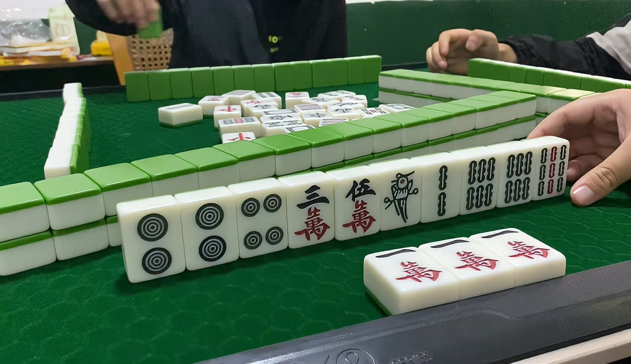 我来教大家“369山东麻将开挂方法下载	”万能开挂神器（真的有挂）-第1张图片