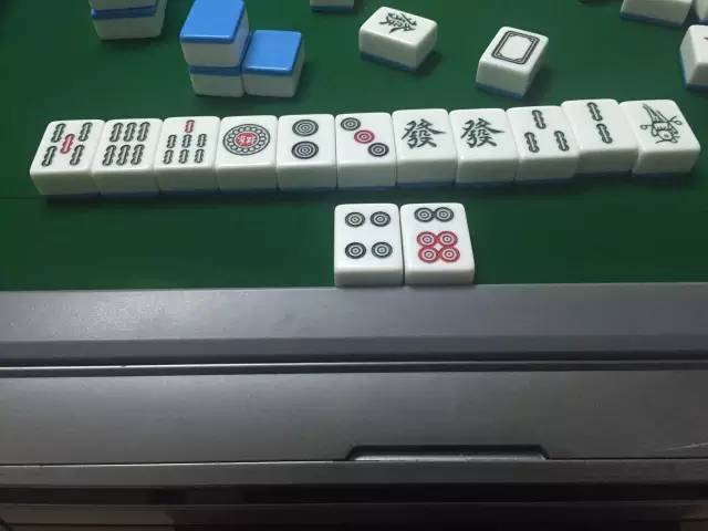 推荐一款“微乐贵州捉鸡麻将软件只赢不输是真的吗”必赢神器通用版-第1张图片
