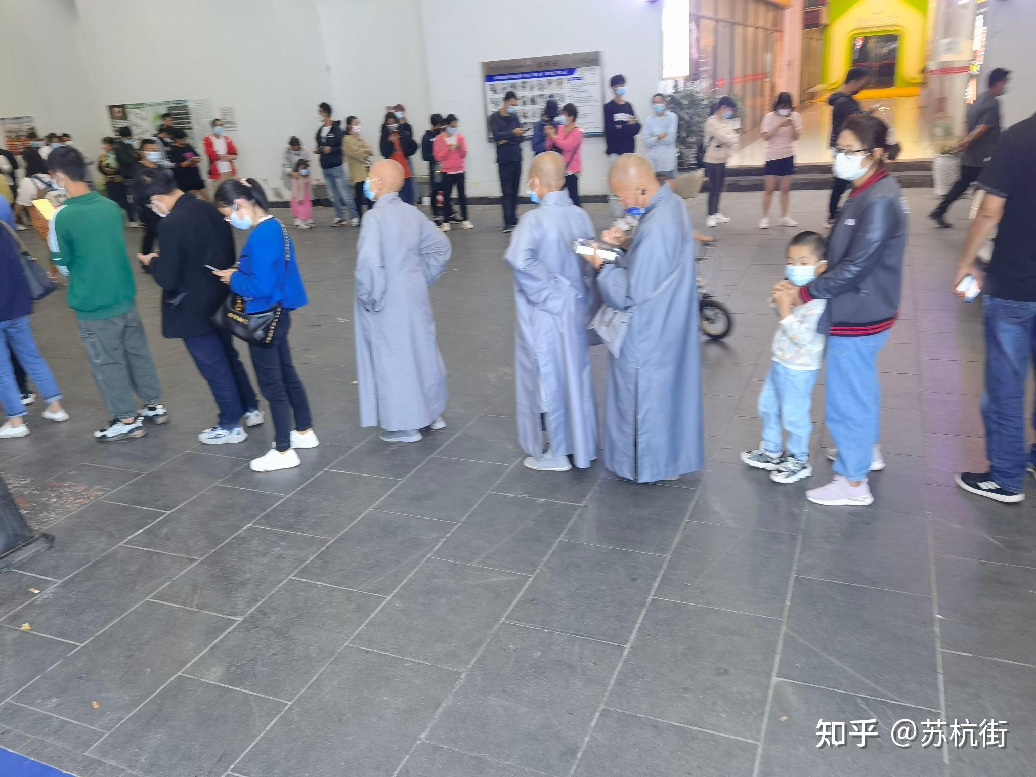 【昆明旅行团4人阳性/云南昆明旅行团感染】-第1张图片
