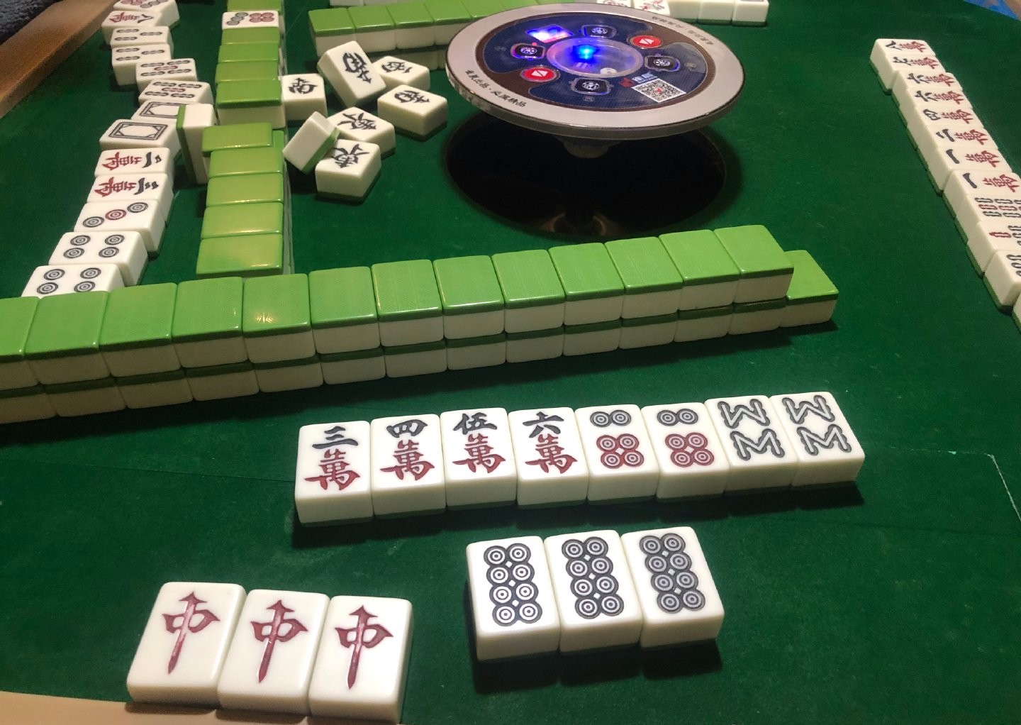 玩家必看教程“微乐重庆麻将如何设置才能赢”必赢神器通用版-第1张图片