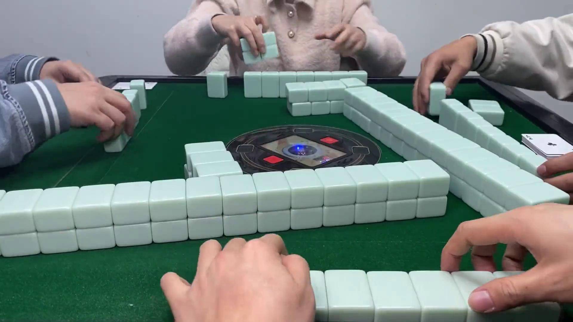 今日盘点“微乐贵州捉鸡麻将跑得快总输咋回事”必赢神器通用版-第2张图片