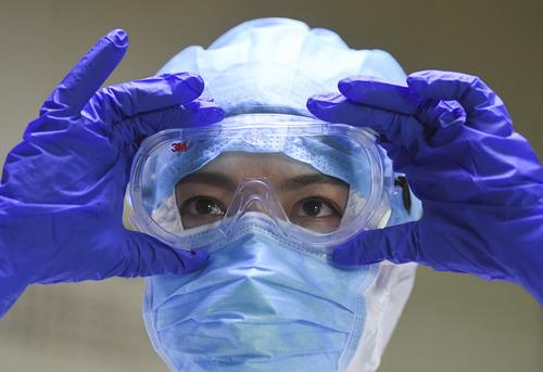 “南京发现多起聚集性疫情” 南京现有4例重症病例已发现多起聚集性疫情？-第2张图片