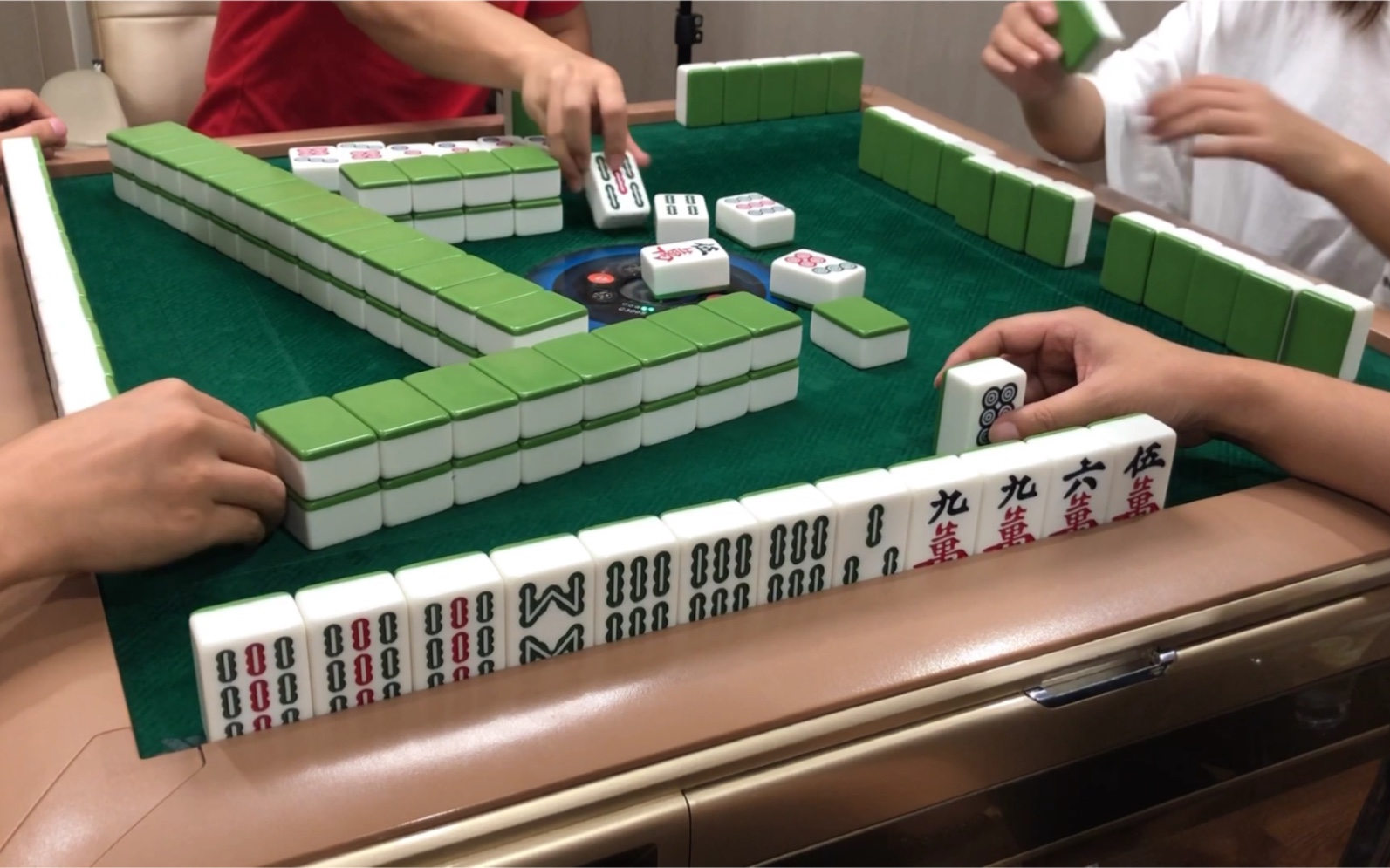 我来教大家“真人四川麻将开挂神器软件下载	”小程序必赢神器（开挂教程）-第2张图片