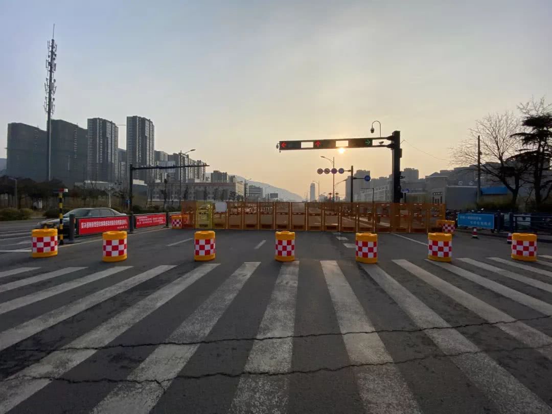 【石家庄要封城是真的假的/谁说石家庄要封城】-第2张图片